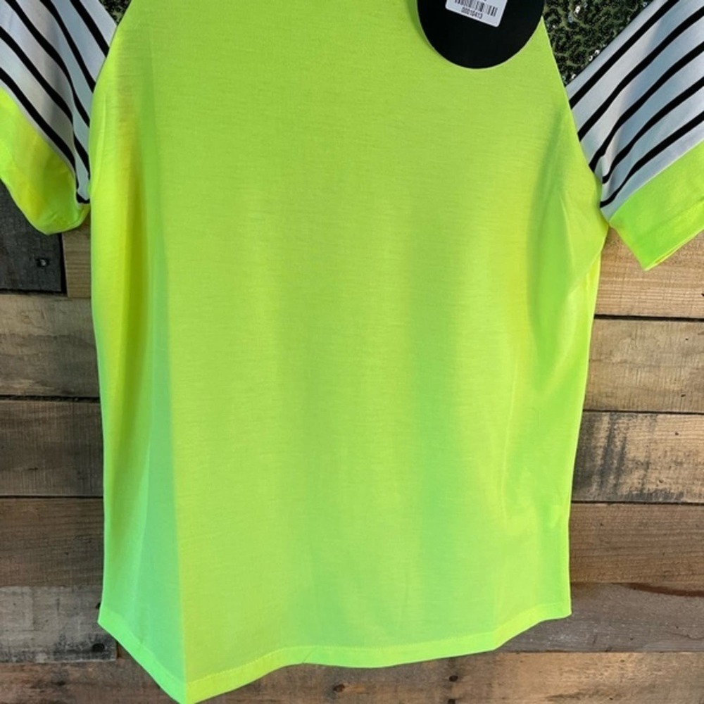 Sunshine & Rodeos Neon Sequin Shoulder Top Size Medium - Picture 9 of 11